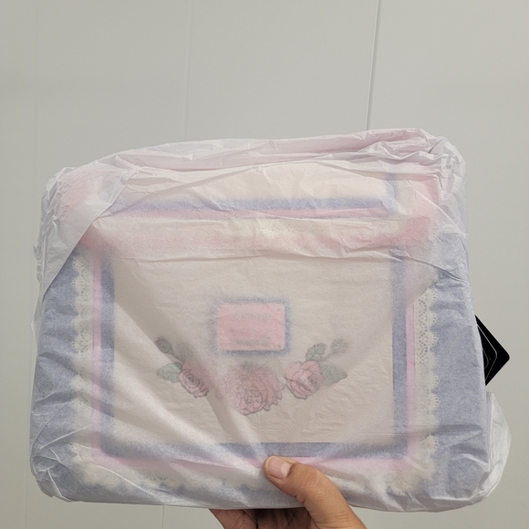 NEW! LOUNGEFLY DISNEY MINNIE MOUSE FLORAL LACE CROSSBODY BAG & MATCHING … - Picture 10 of 11